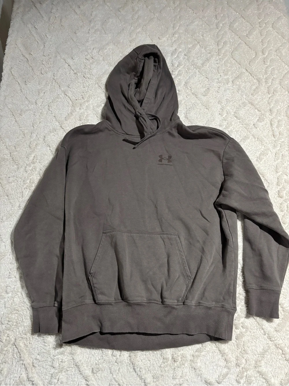 Under Armour large brown hoodie